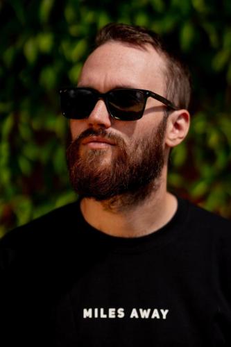 a7_03616_LoRes